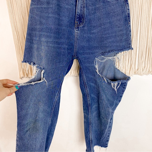 Pretty Little Thing Side Cut Distressed High Rise Jeans Size 6 - Picture 5 of 16